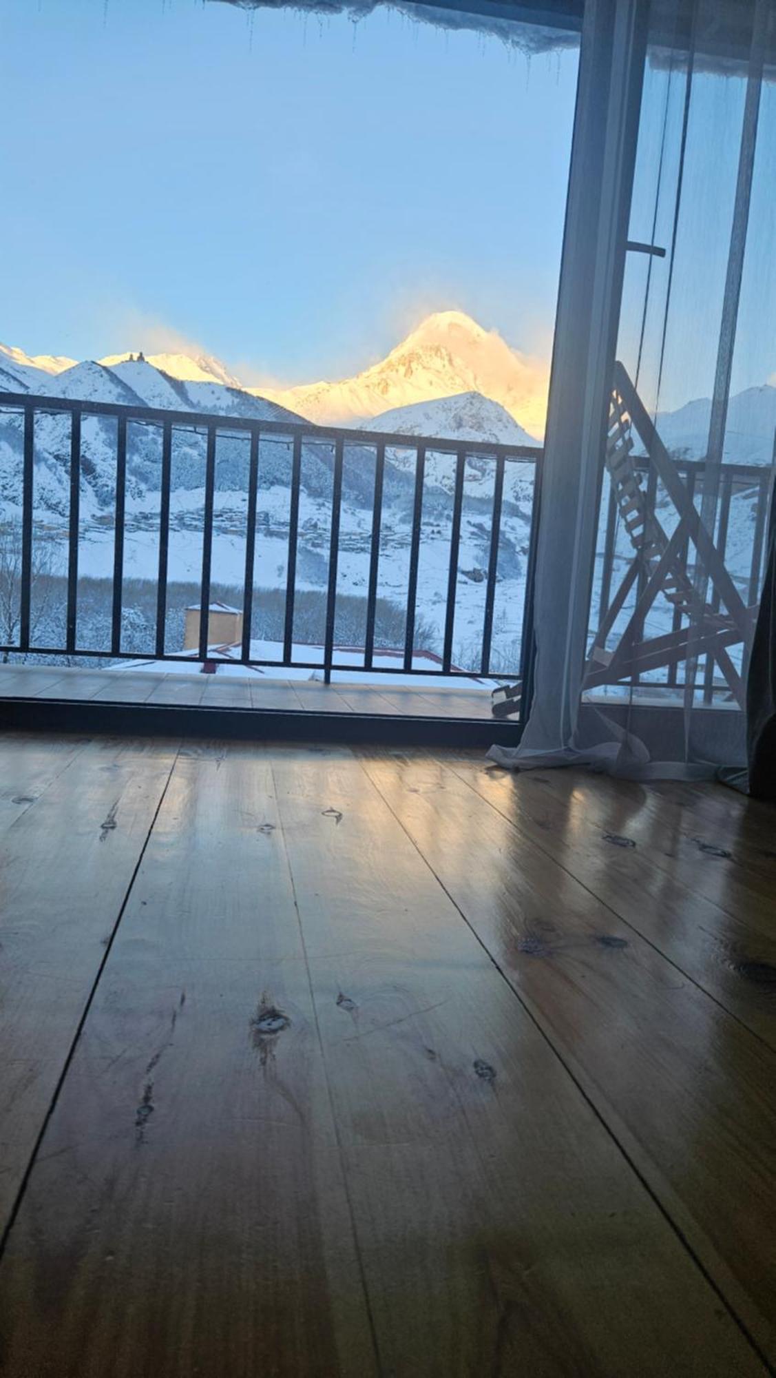 Best View Kazbegi エクステリア 写真