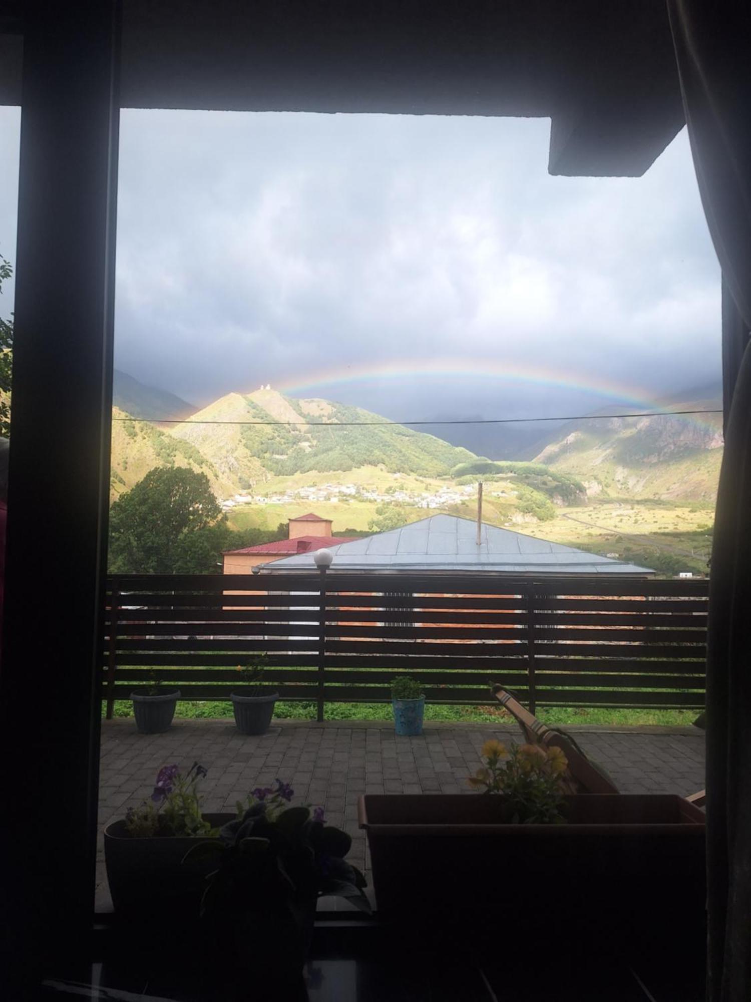 Best View Kazbegi エクステリア 写真