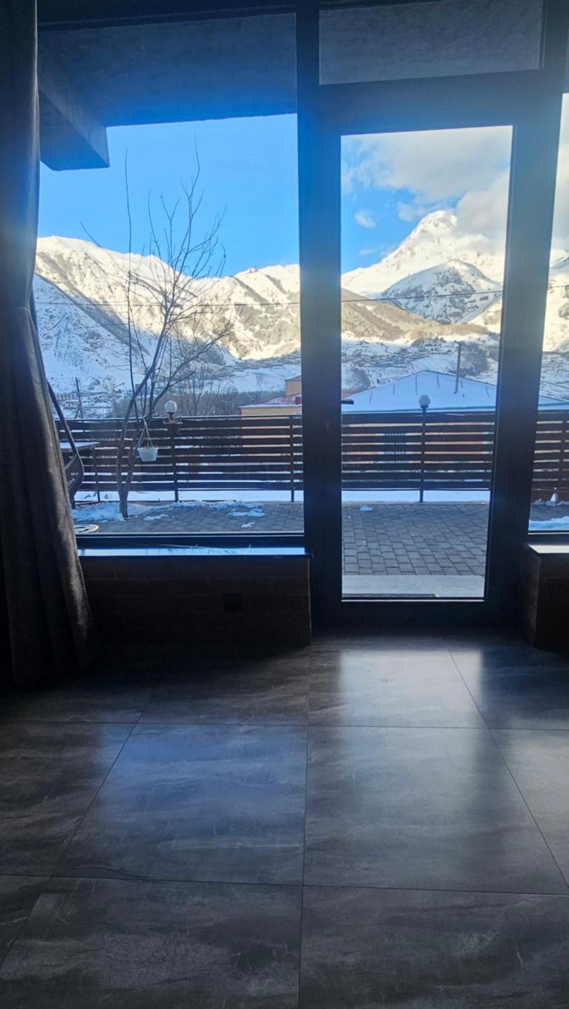 Best View Kazbegi エクステリア 写真